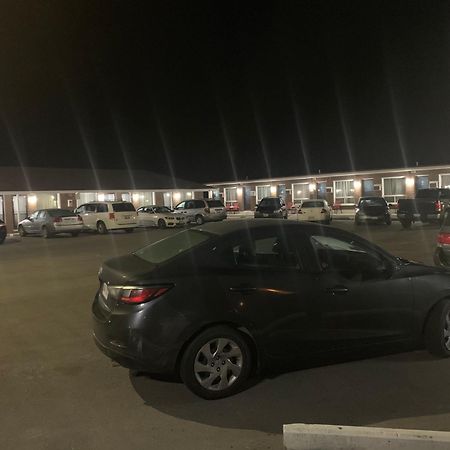 Twin Oaks Motel Orono 外观 照片