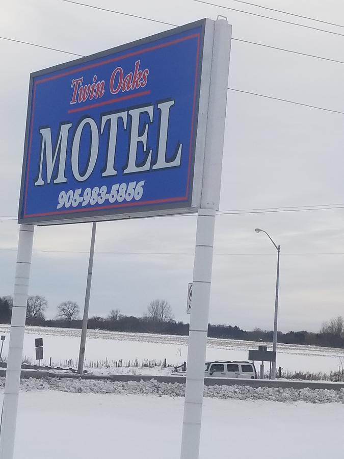 Twin Oaks Motel Orono 外观 照片