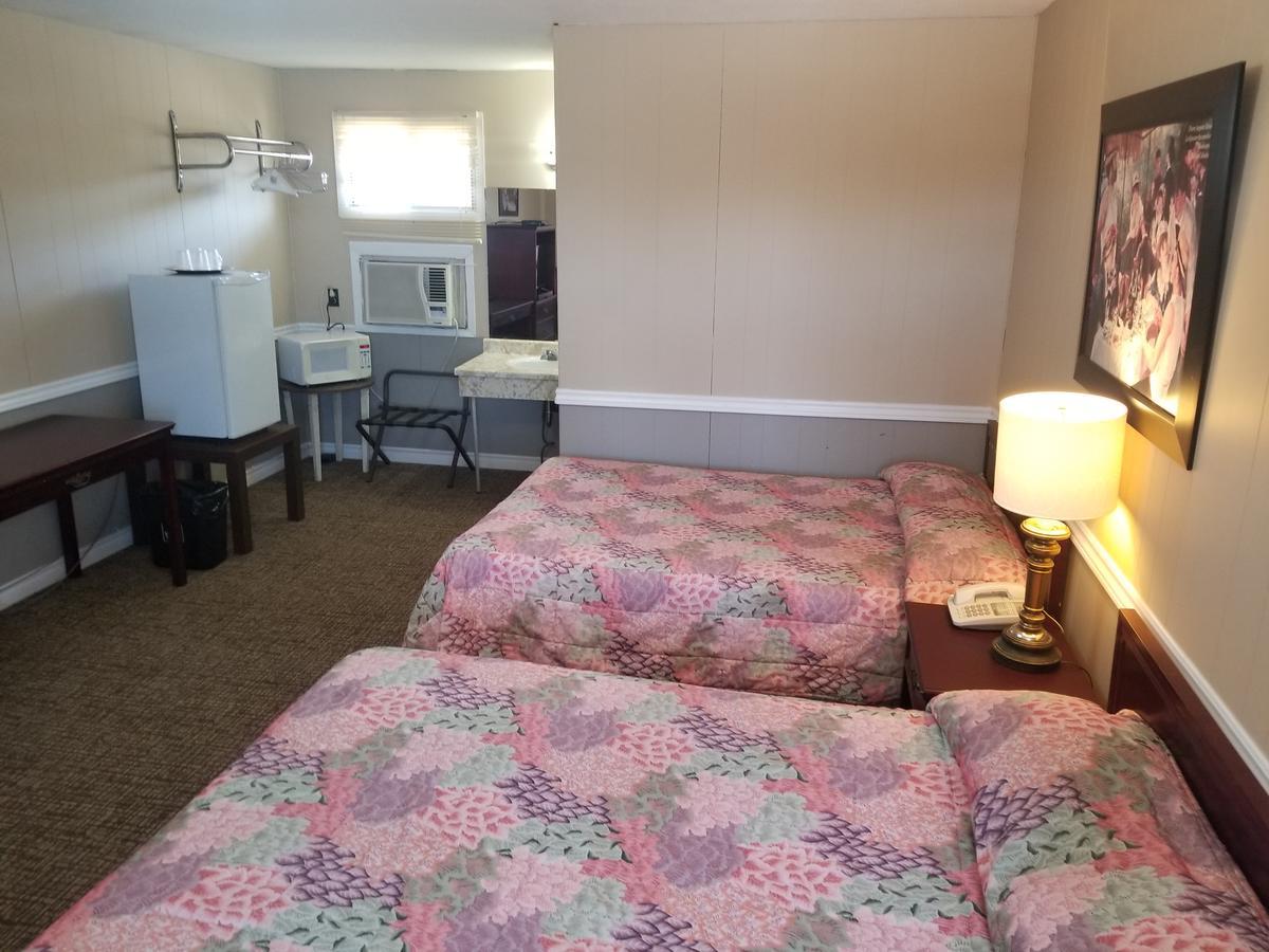 Twin Oaks Motel Orono 外观 照片